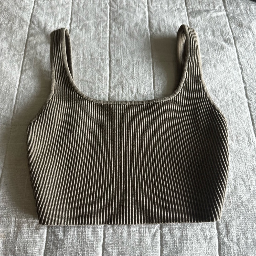 Babaton Sculpt Knit Cropped Tank